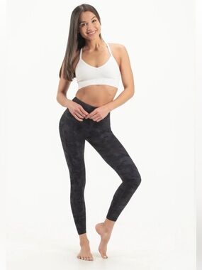 Sweetflexx camo resistance training leggings NEW 4